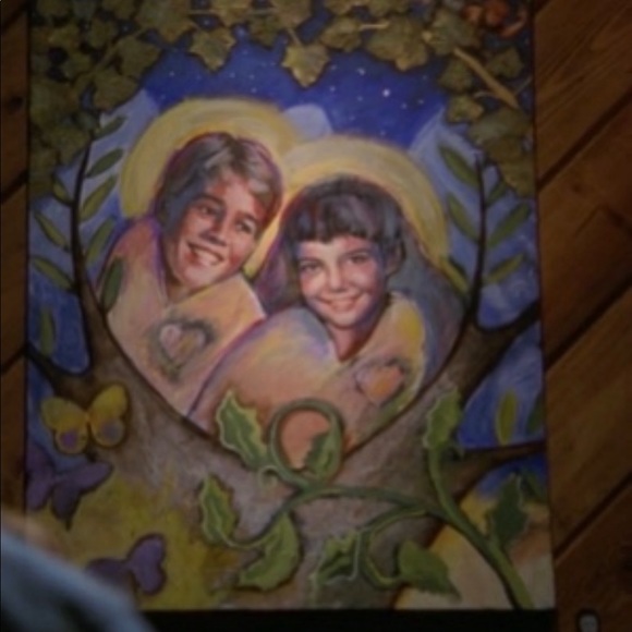 Dawson & Joey Aunt Gwen Long Sleeve Tee - Picture 4 of 6